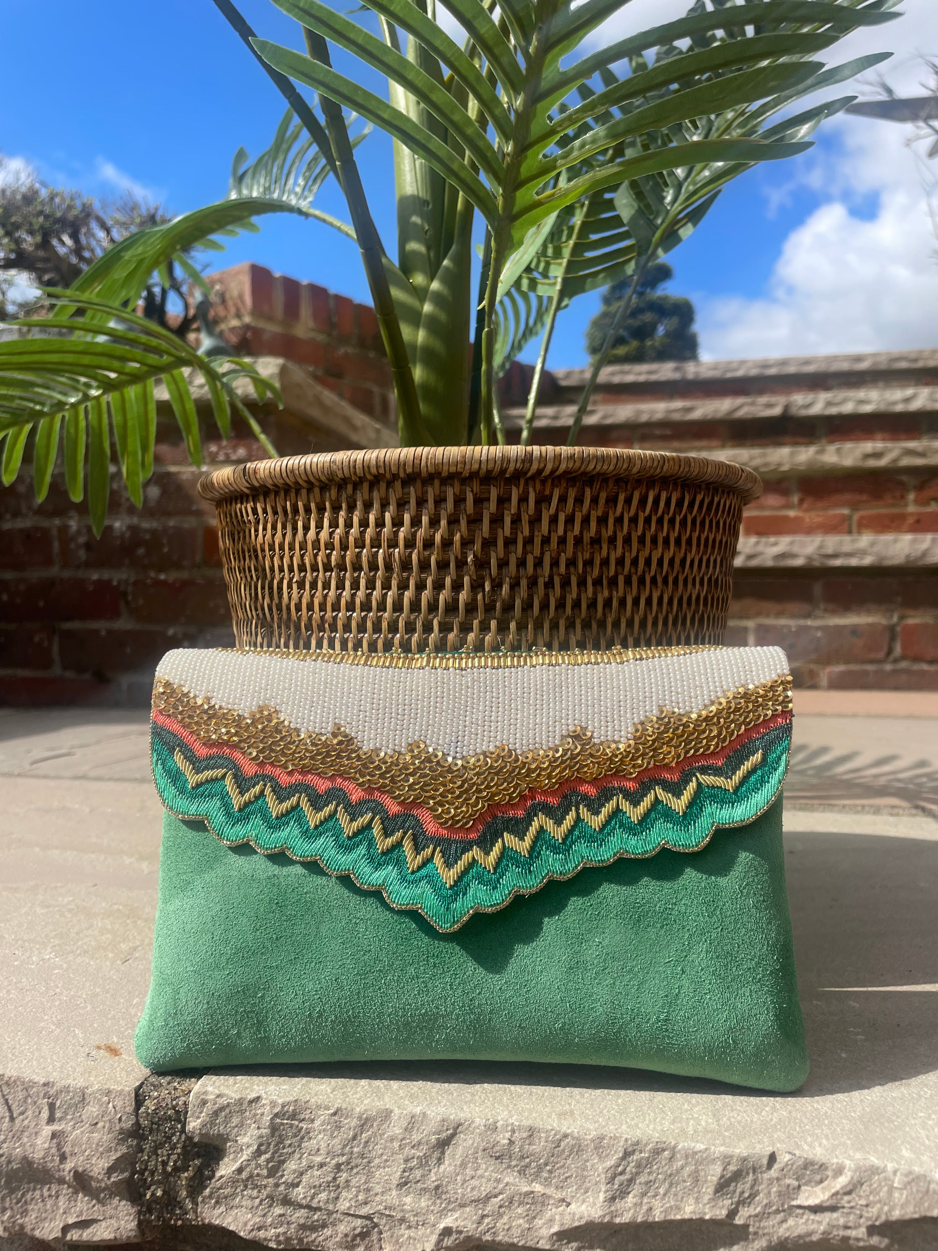 nahua mahes bag in prairie green cross body or clutch bag