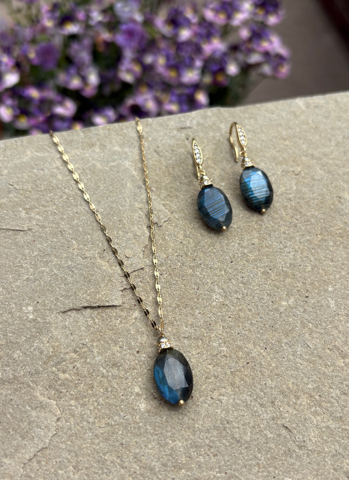 The Elixir Earrings ↠ Labradorite