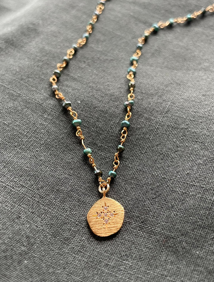 The Enjoy Necklace ↠ Pearly Green