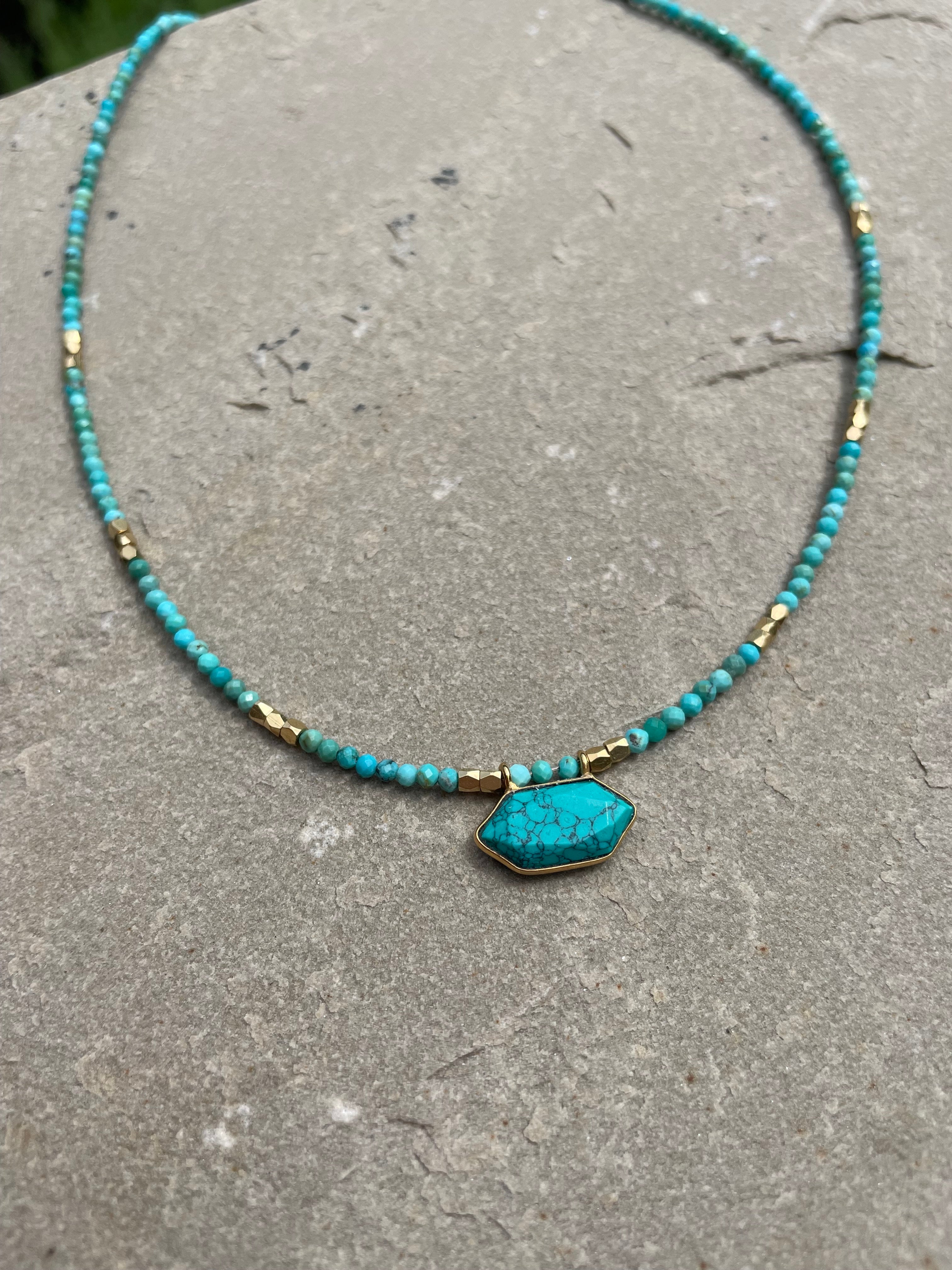 turquoise necklace by hanka in hexa choker