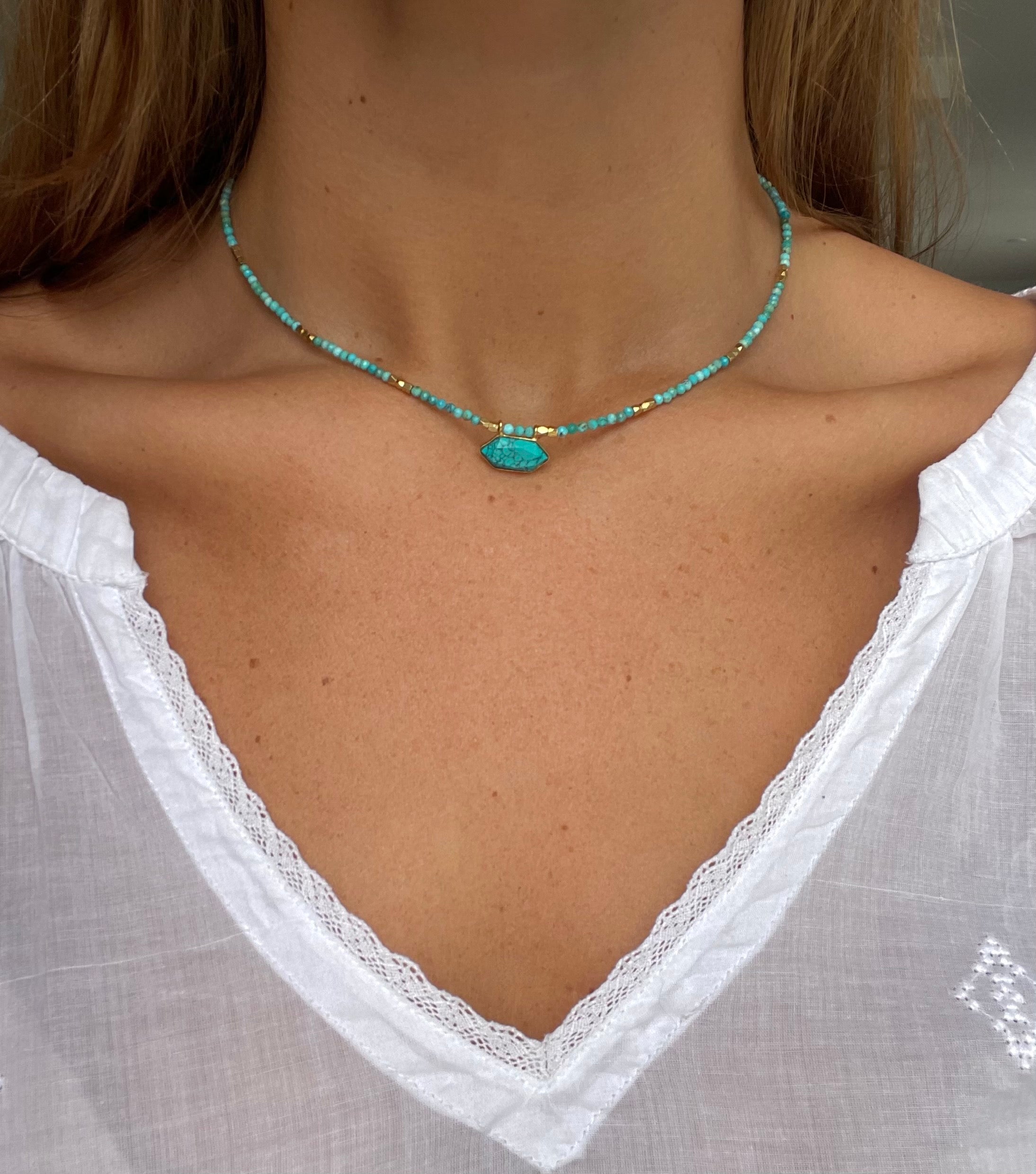 turquoise necklace by hanka in hexa choker