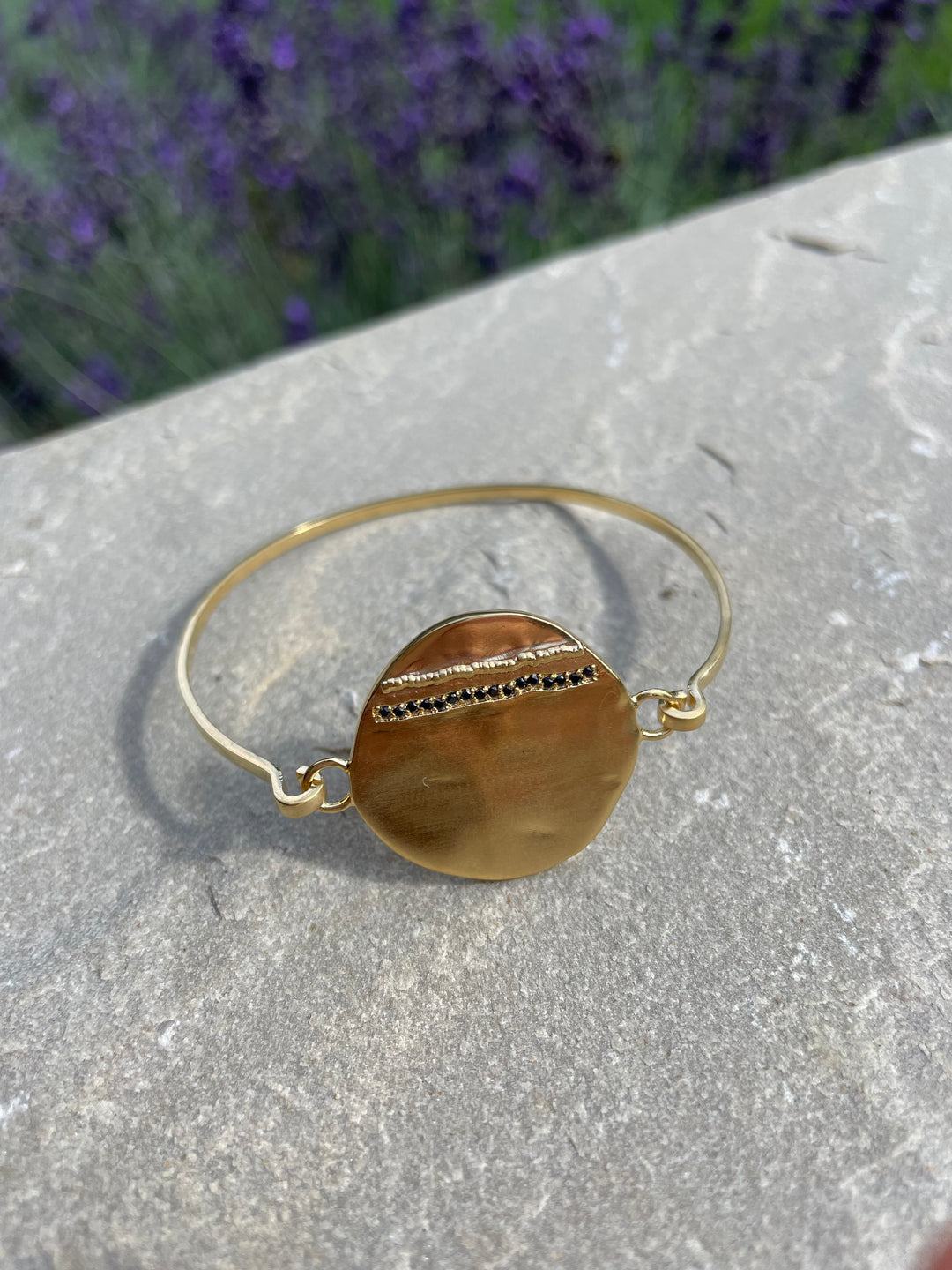louise hendricks jewellery janis bangle in black gold plated bangle with black onyx stones