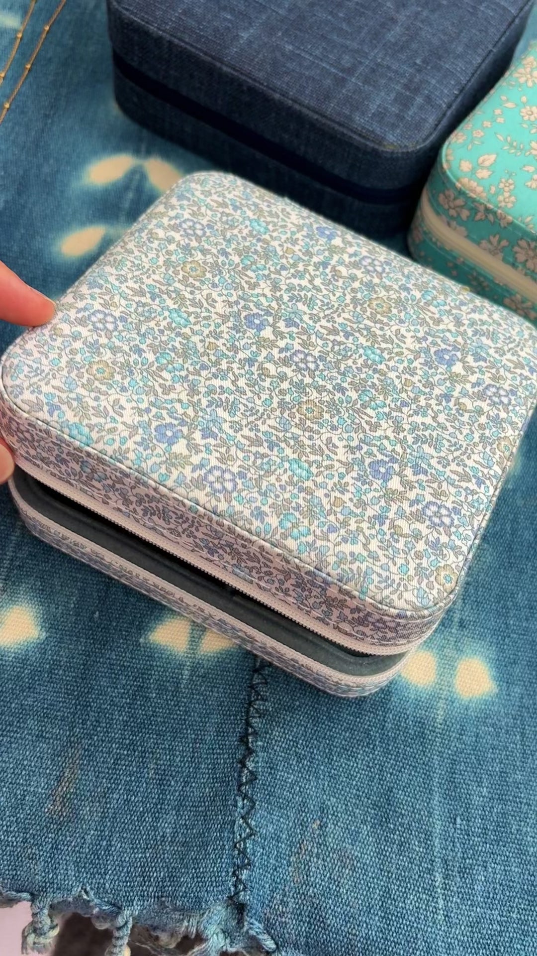 The Liberty Travel Jewellery Box ↠ Millie Light Blue