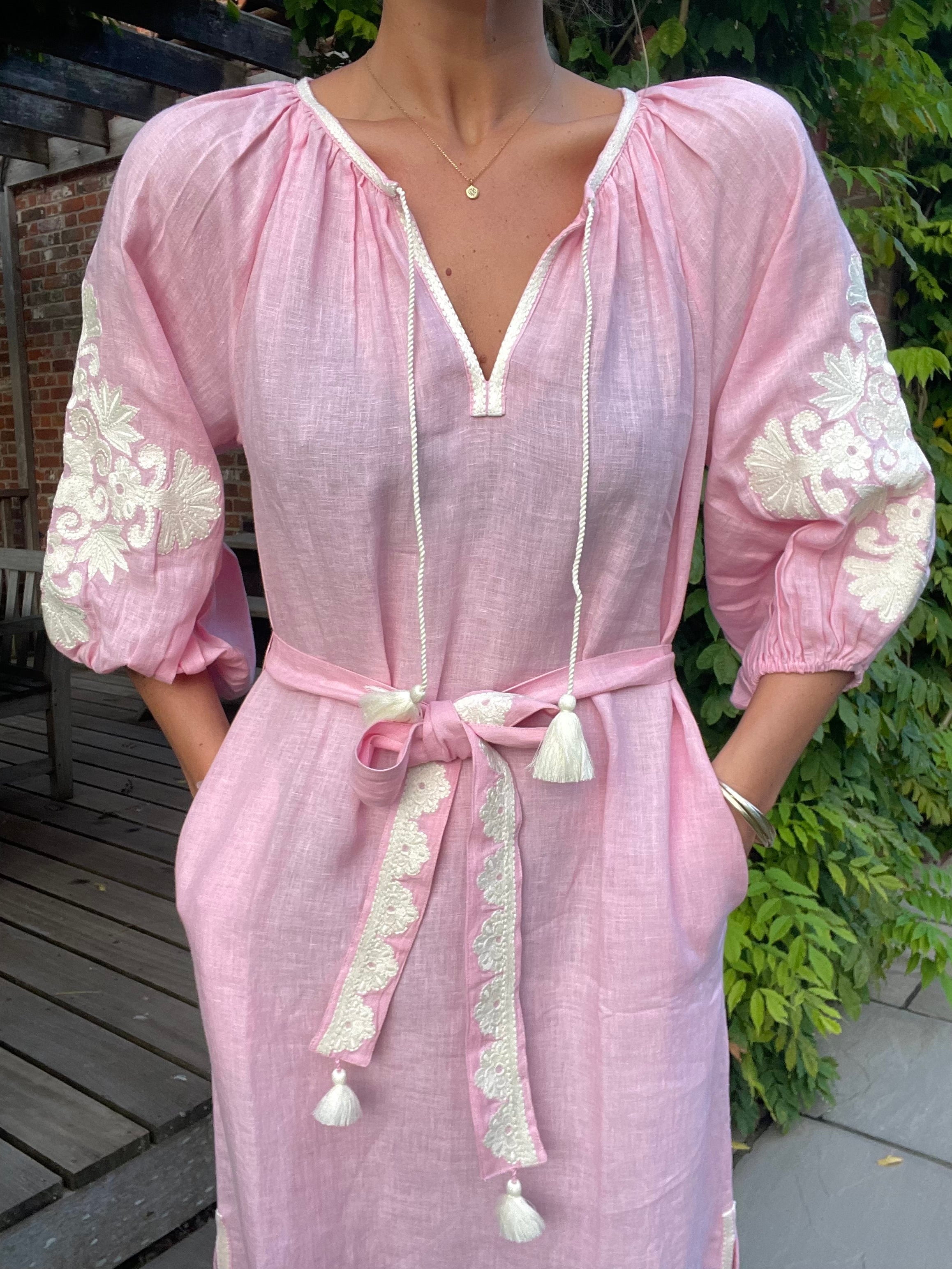 dusty pink kaftan or dress with white emrboidery by benaras by citurs somento dress in pink