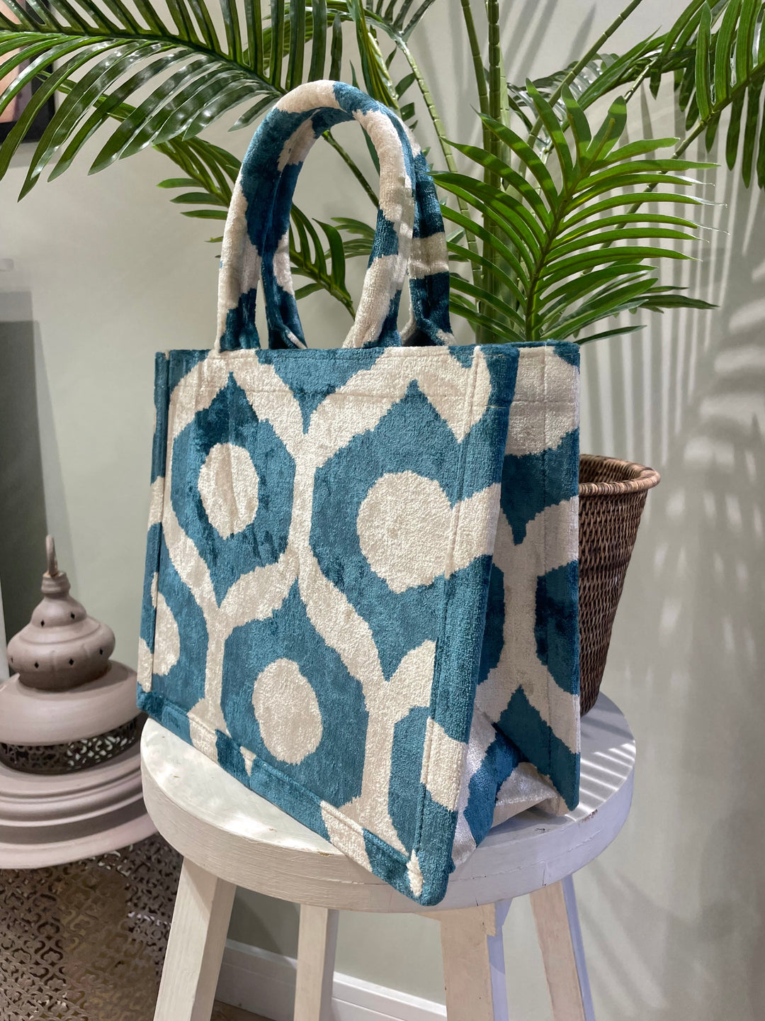 silk velvet handbag flatpack design by noorel design